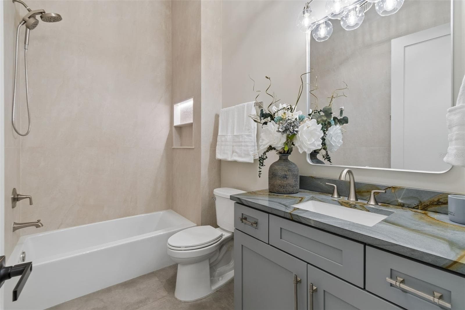 Third Bath - 19913 MOORGATE ST, ORLANDO