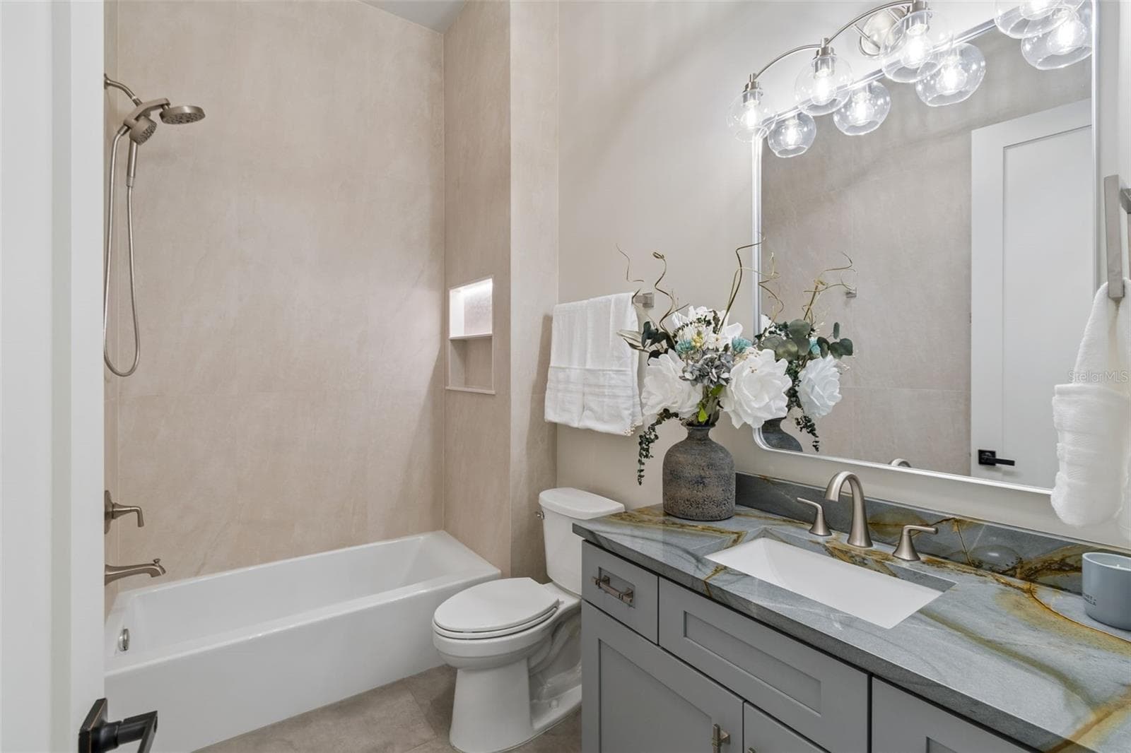 Third Bath - 19913 MOORGATE ST, ORLANDO