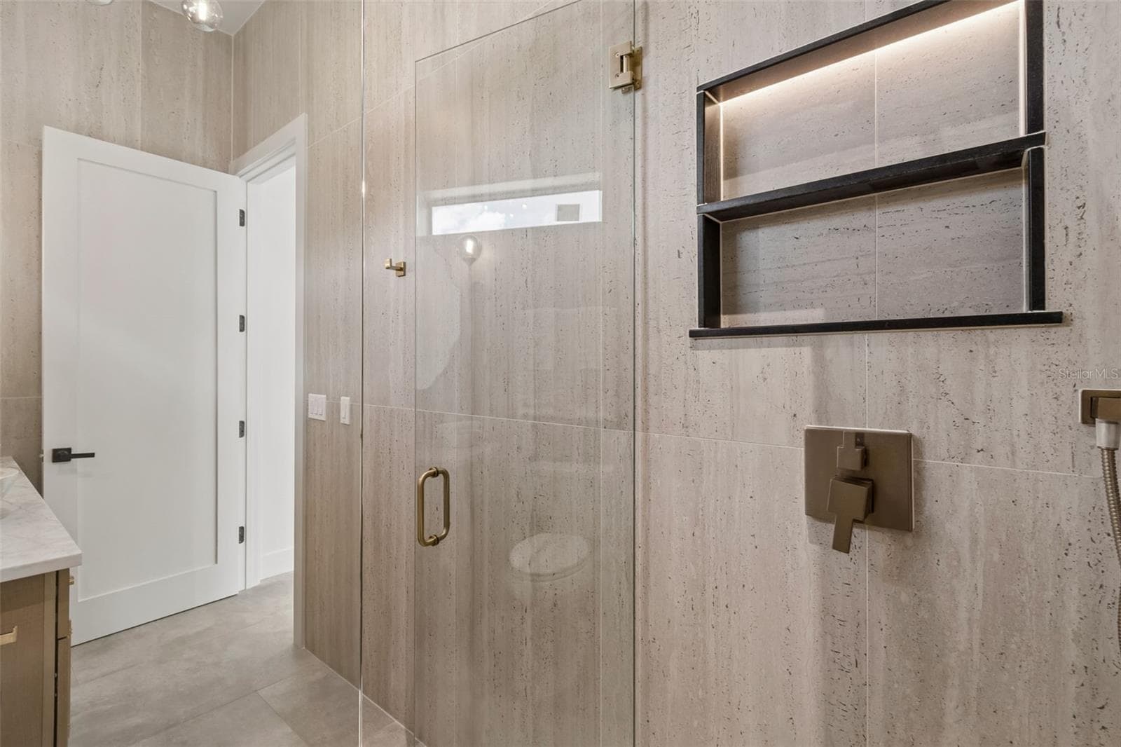 Second Master Bath - 19913 MOORGATE ST, ORLANDO