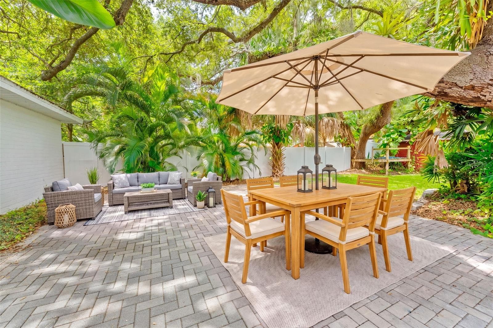 Single Family Residence at 802 W CORAL ST, TAMPA, photo 6 of 58