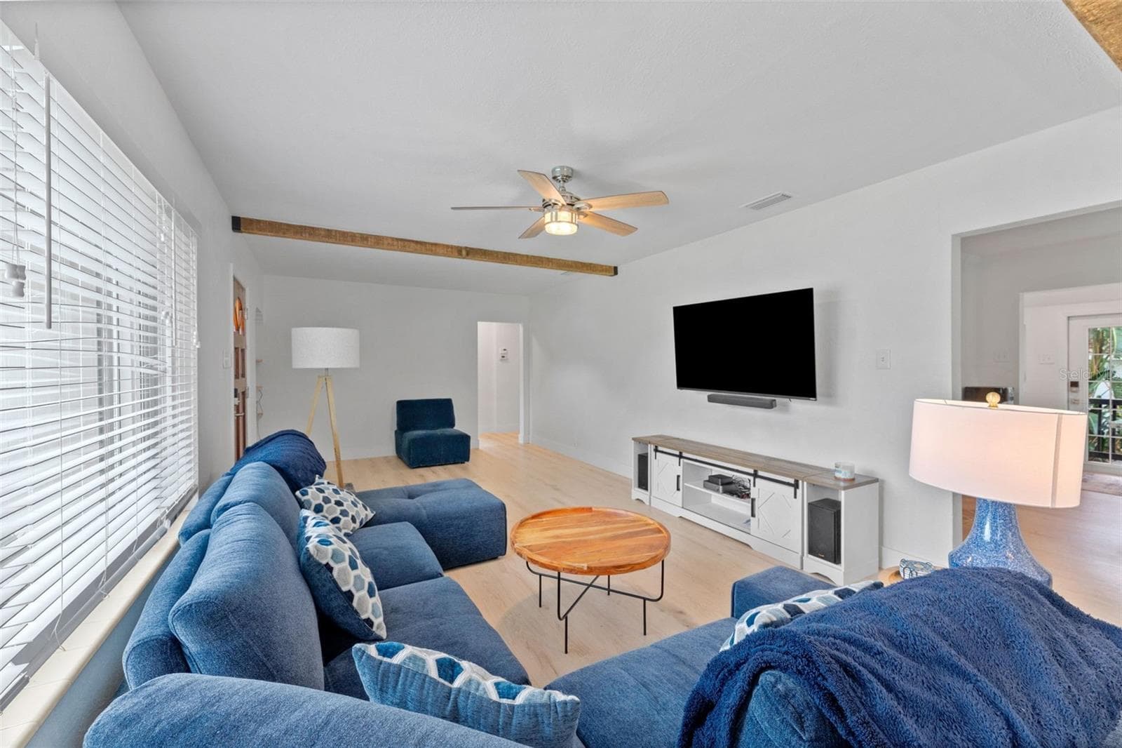 Single Family Residence at 802 W CORAL ST, TAMPA, photo 12 of 58