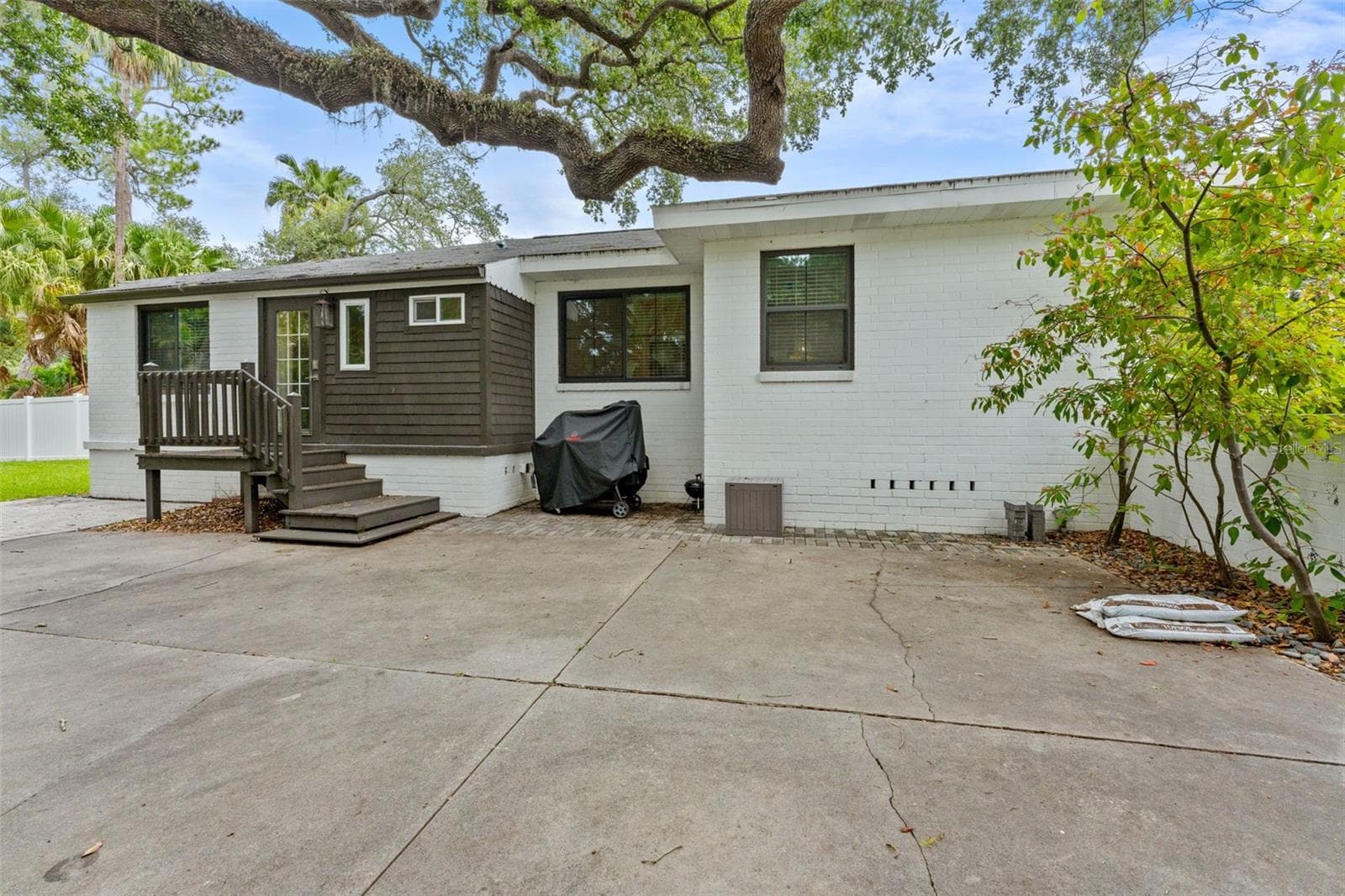 Single Family Residence at 802 W CORAL ST, TAMPA, photo 44 of 58