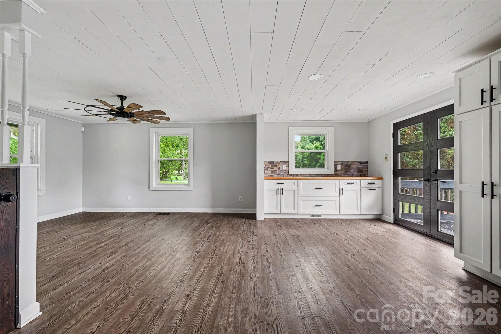 Single Family Residence at 2310 24th Avenue NE, Hickory, photo 12 of 38