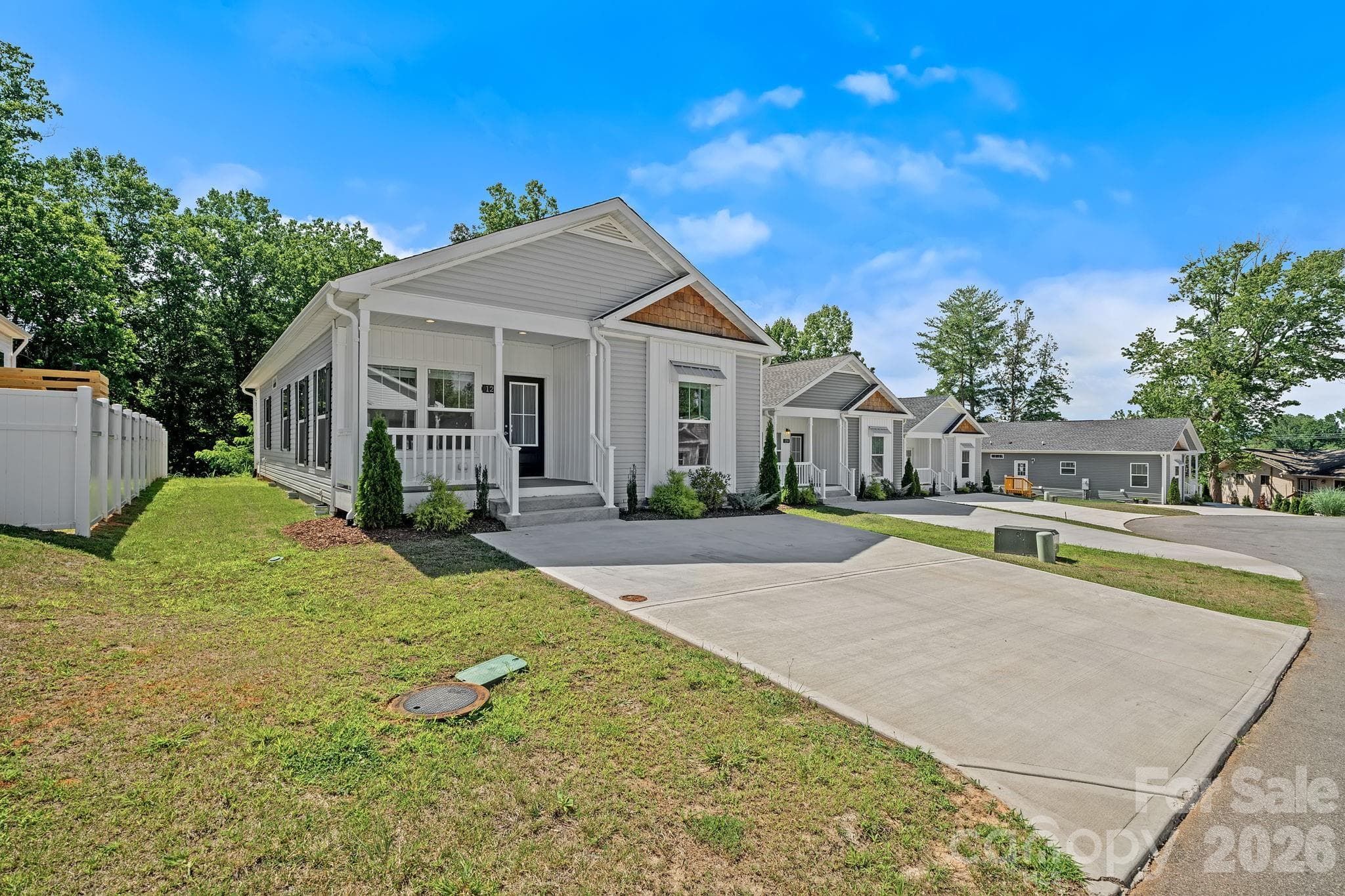 Single Family Residence at 128 Bellamy Road, Asheville, photo 23 of 24