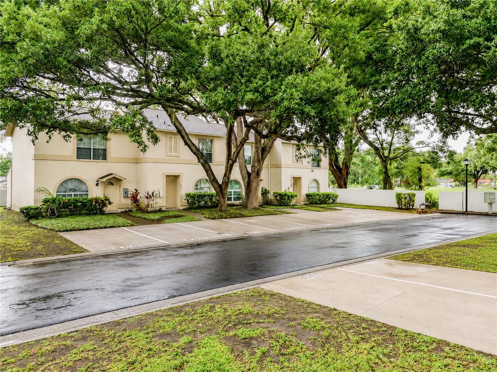 Townhouse at 602 SAINT HENRY DR, BRANDON, photo 28 of 29