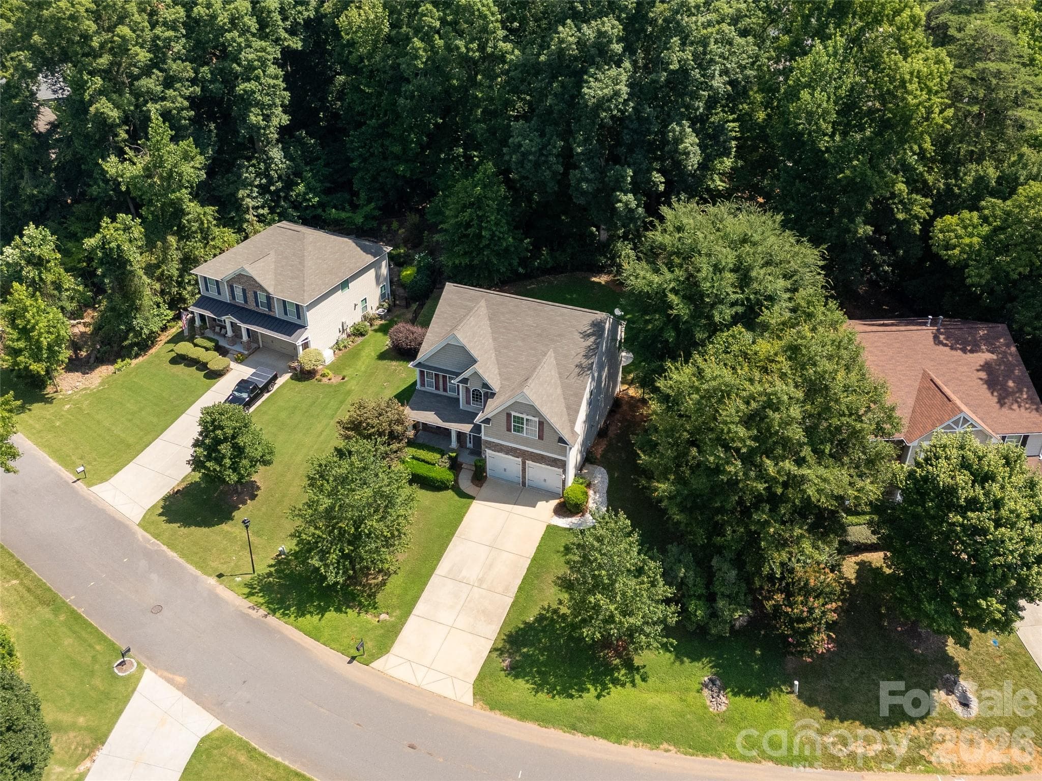 Single Family Residence at 924 Autumn Glen Court, Clover, photo 3 of 46