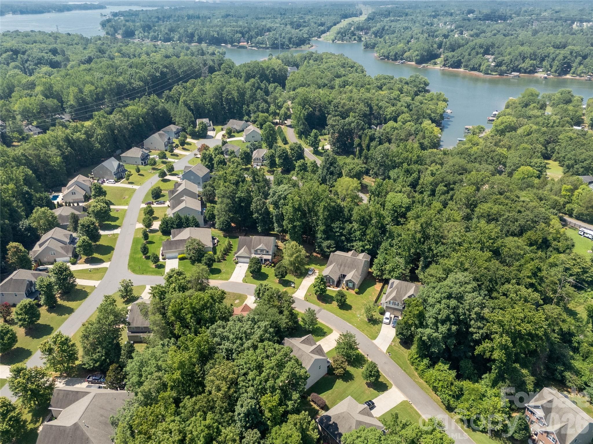 Single Family Residence at 924 Autumn Glen Court, Clover, photo 7 of 46