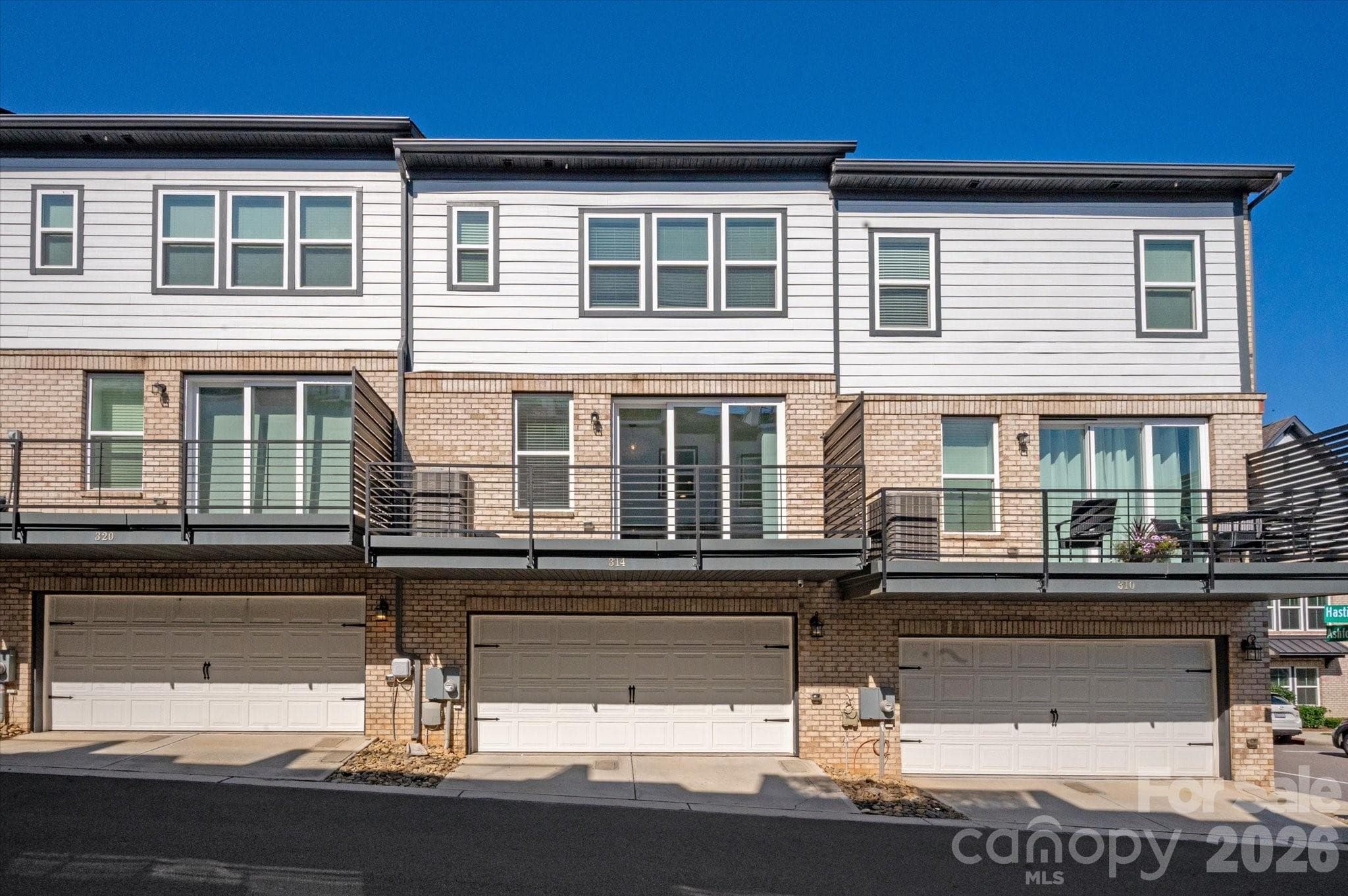 Townhouse at 314 Hastings Run Drive, Charlotte, photo 25 of 26