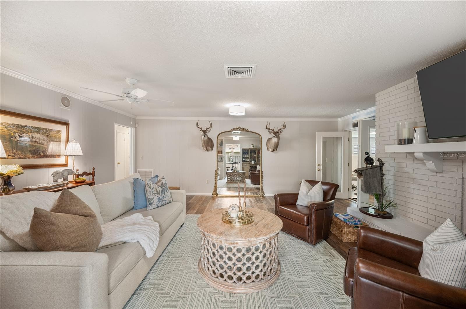 The family room - 1211 HUNT AVE, LAKELAND