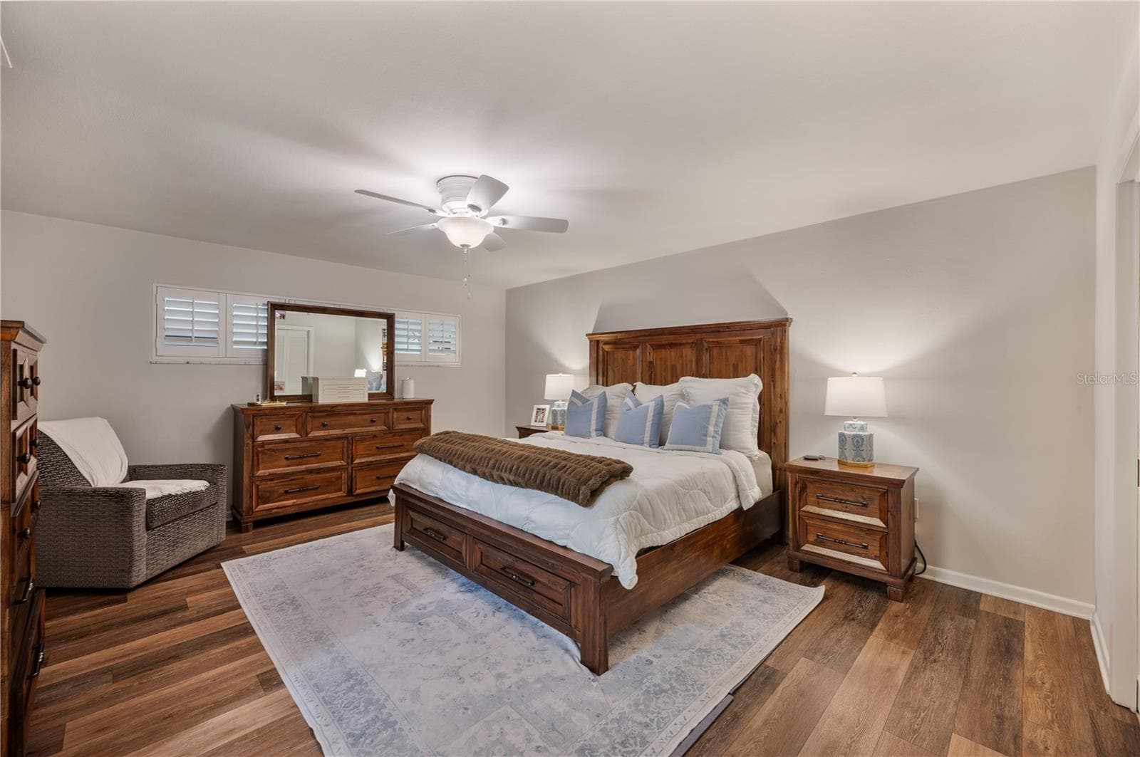 The Primary suite is large features HIS & HER large closets and a beautifully undated en-suite primary bathroom - 1211 HUNT AVE, LAKELAND