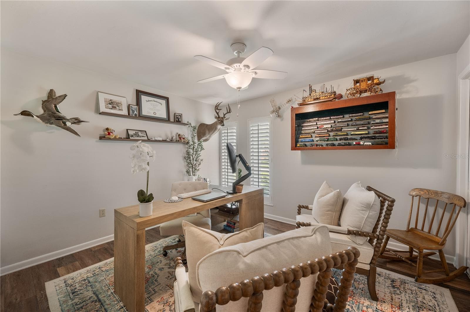 Bedroom #4 is currently being used as a home office although has a nice size built in closet - 1211 HUNT AVE, LAKELAND