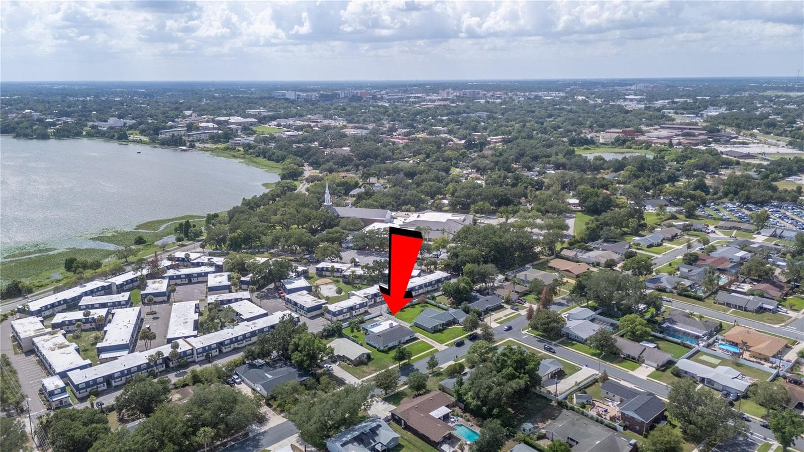 1211 Hunt Ave and its proximity to Lake Hollingsworth - 1211 HUNT AVE, LAKELAND