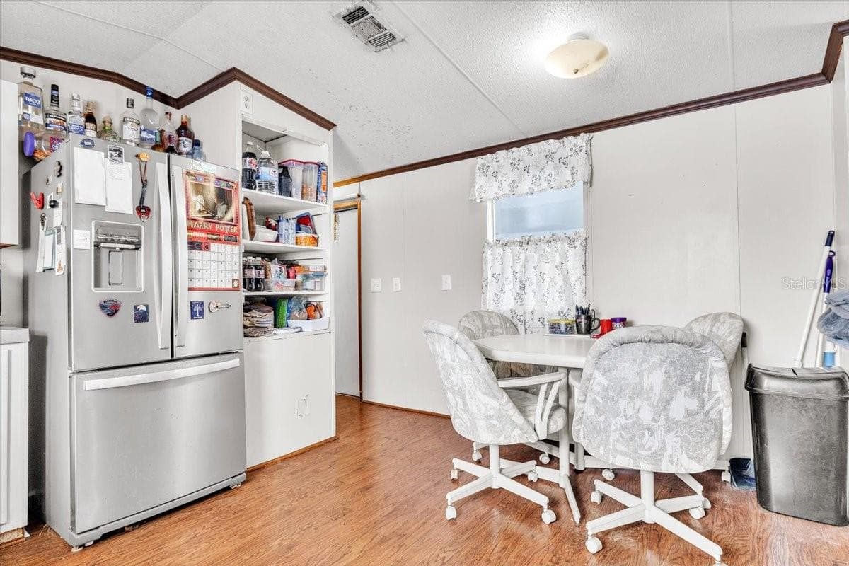 Manufactured Home at 1169 LAFAYETTE ST, PUNTA GORDA, photo 8 of 31