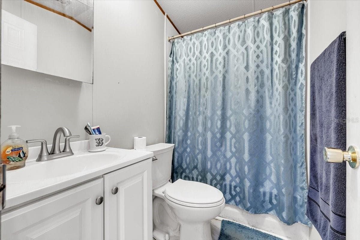 Manufactured Home at 1169 LAFAYETTE ST, PUNTA GORDA, photo 15 of 31