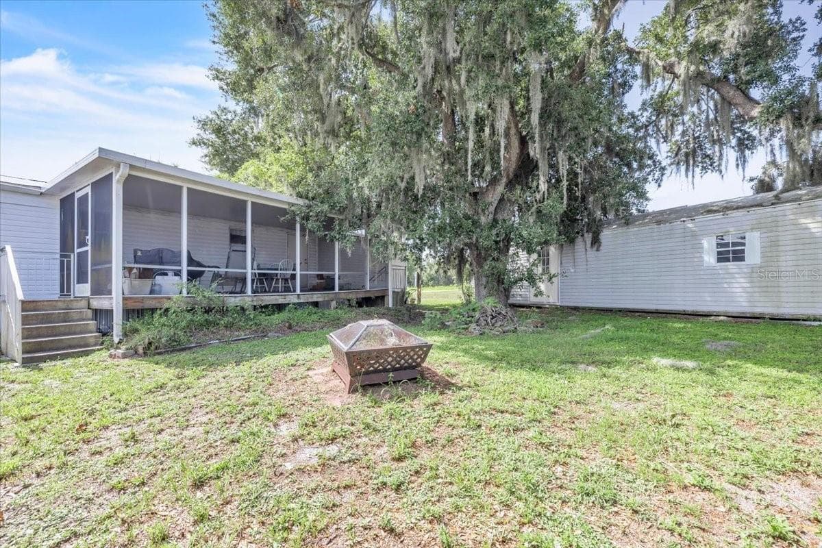 Manufactured Home at 1169 LAFAYETTE ST, PUNTA GORDA, photo 22 of 31