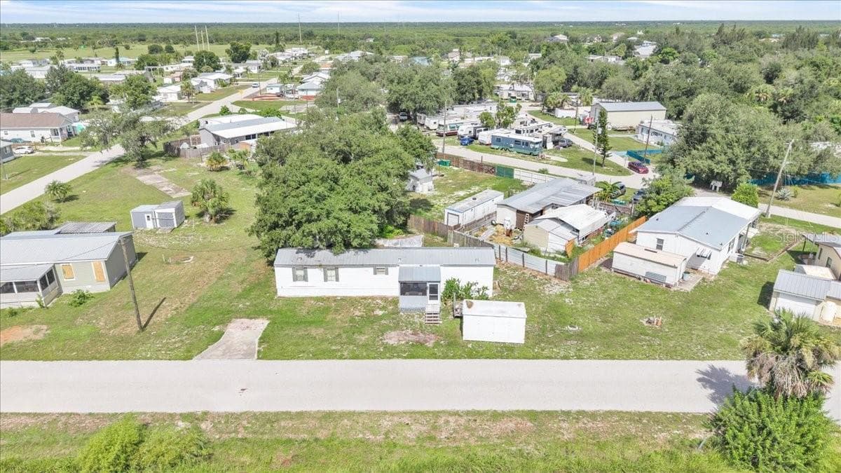 Manufactured Home at 1169 LAFAYETTE ST, PUNTA GORDA, photo 26 of 31