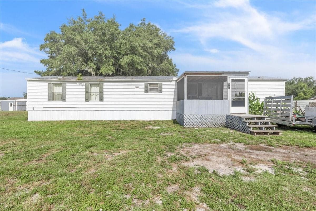 Manufactured Home at 1169 LAFAYETTE ST, PUNTA GORDA, photo 29 of 31