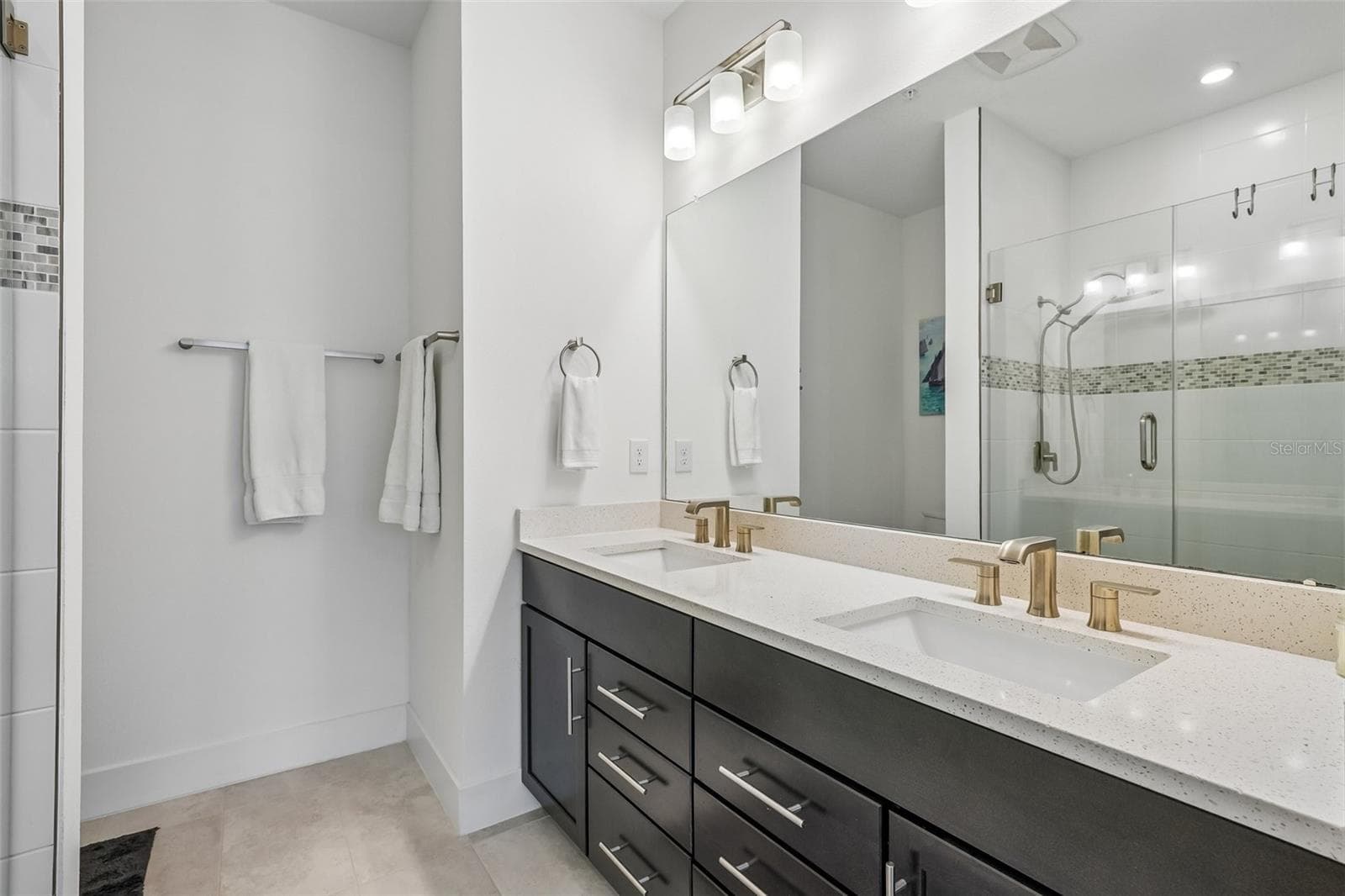 Townhouse at 312 15TH ST N, ST PETERSBURG, photo 24 of 49