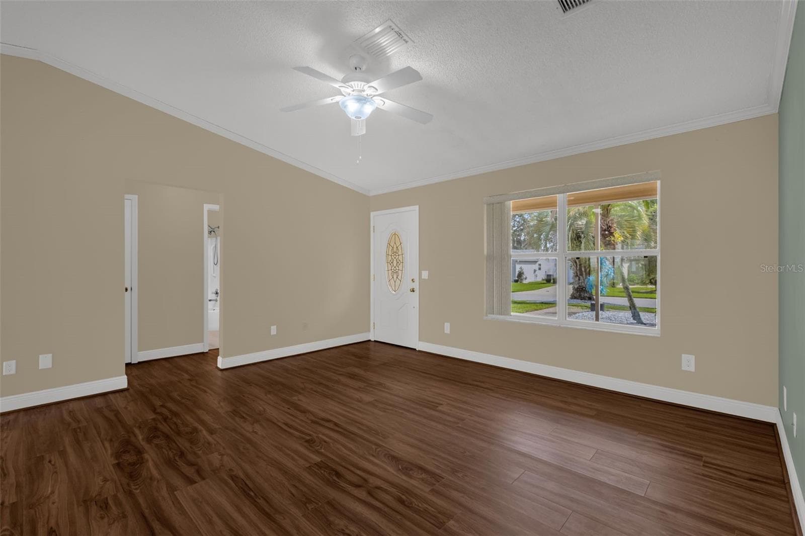 Single Family Residence at 17648 SE 93RD BUTLER CT, THE VILLAGES, photo 4 of 40