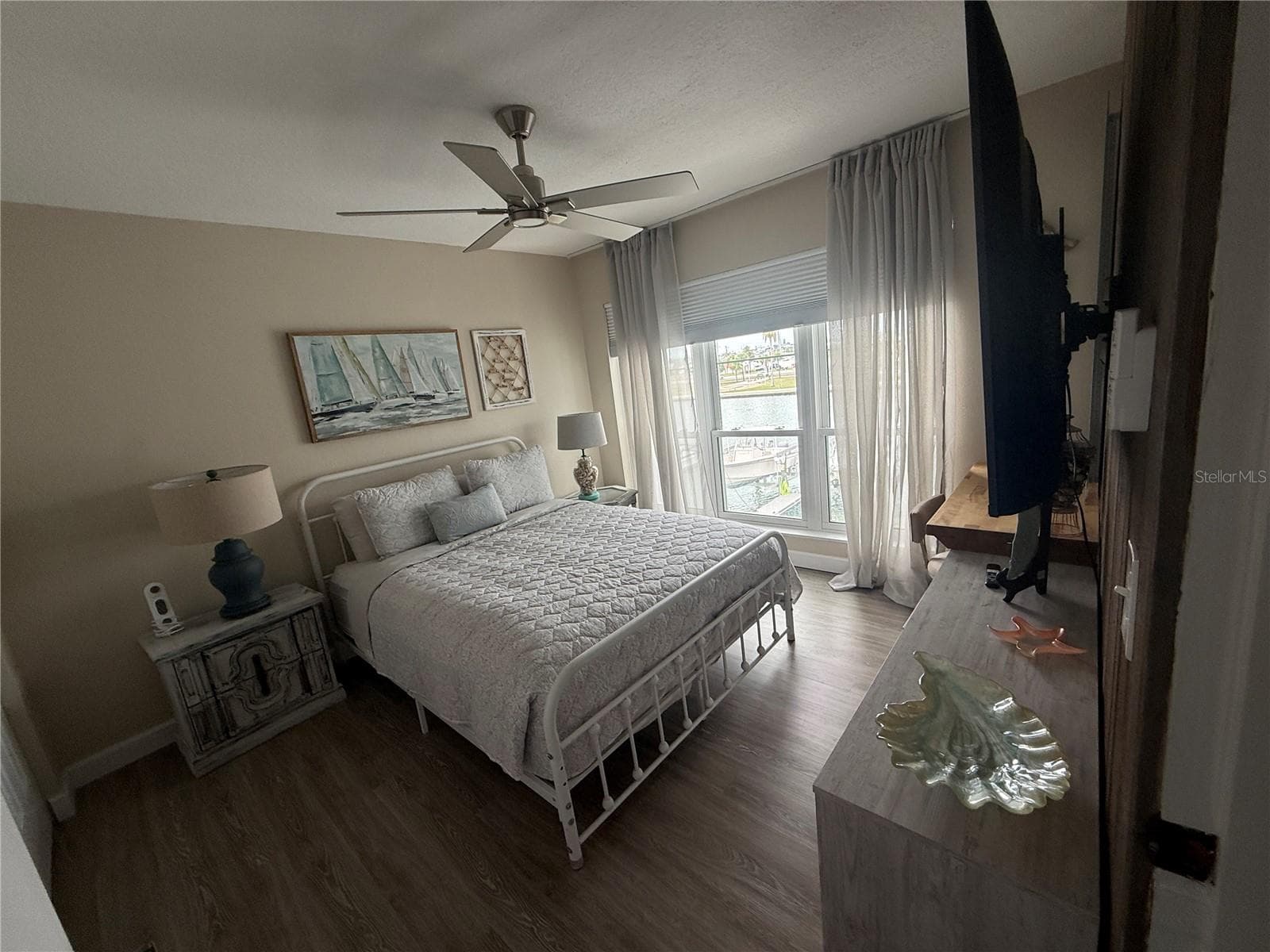 Guest bedroom - 315 MEDALLION BLVD #H, MADEIRA BEACH