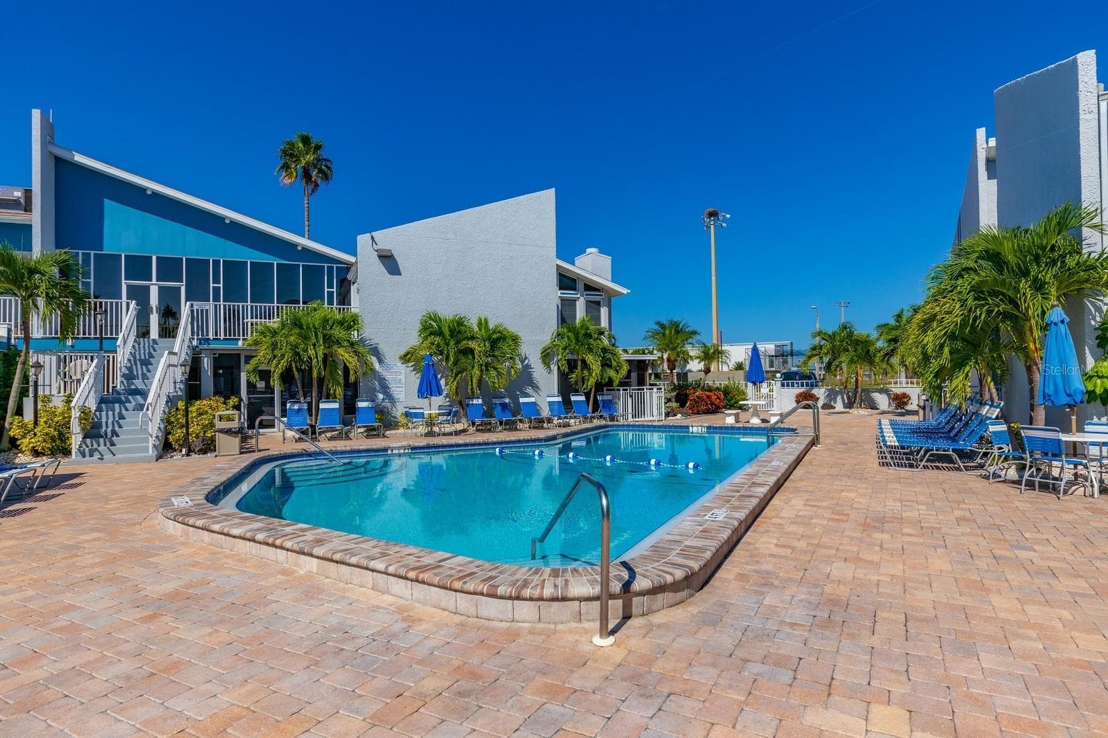 Main pool - 315 MEDALLION BLVD #H, MADEIRA BEACH