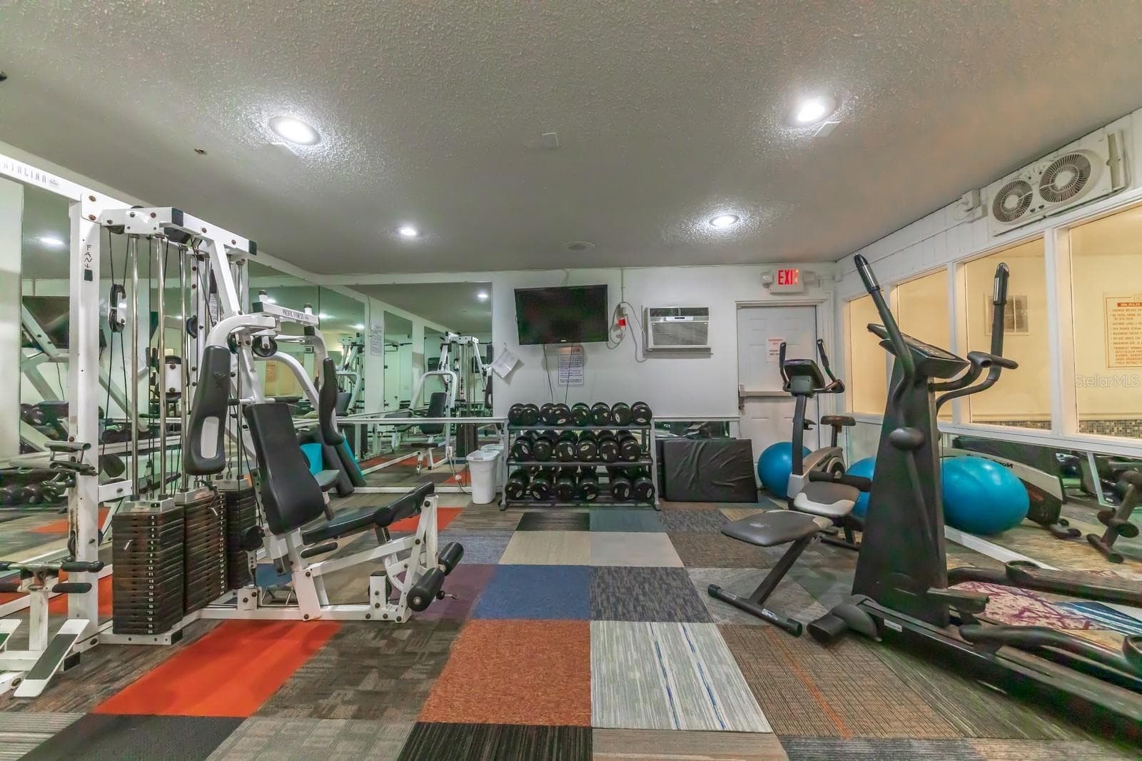 Excercise room - 315 MEDALLION BLVD #H, MADEIRA BEACH