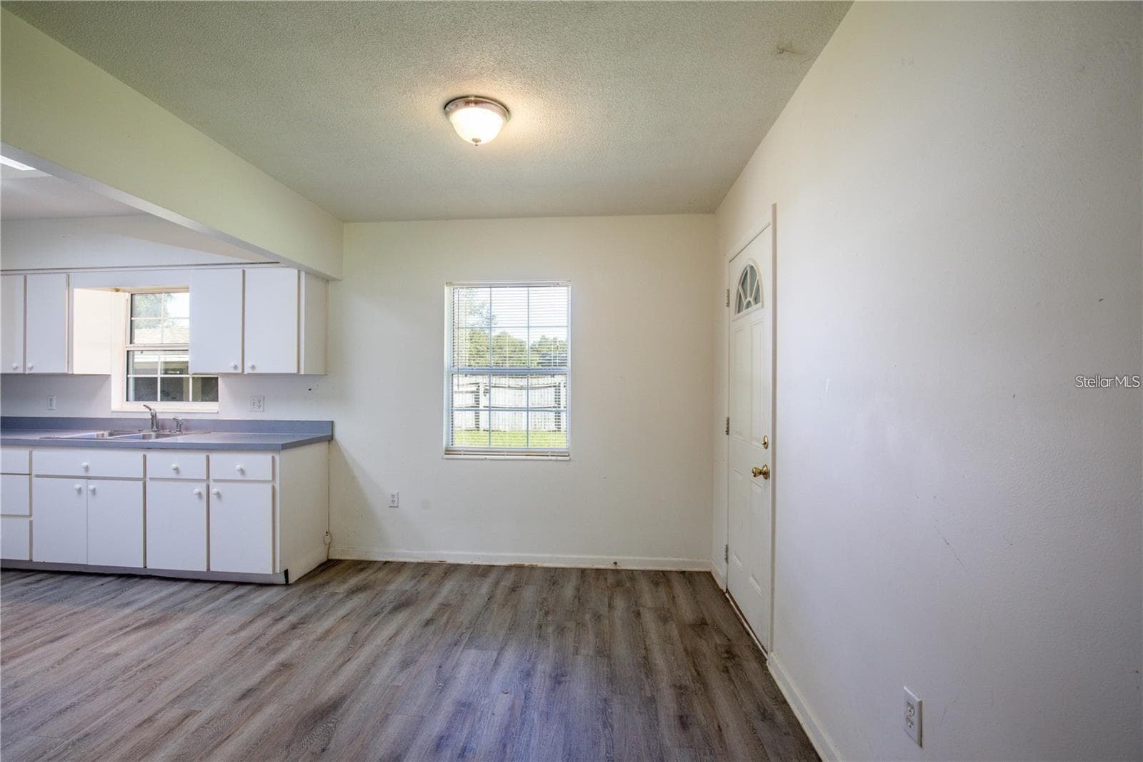 Mixed Use at 25525 COLMAR AVE, SORRENTO, photo 12 of 15
