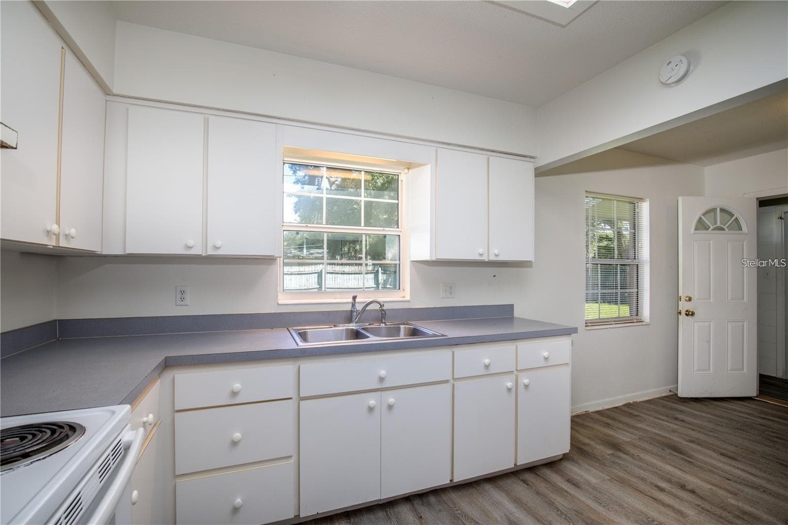 Mixed Use at 25525 COLMAR AVE, SORRENTO, photo 14 of 15