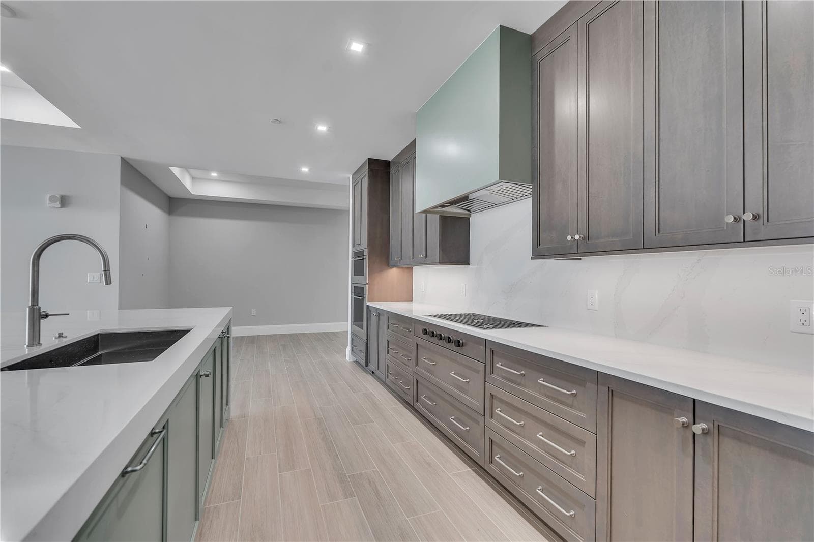 Condominium at 70 AVENIDA VENECCIA #202, SARASOTA, photo 11 of 51
