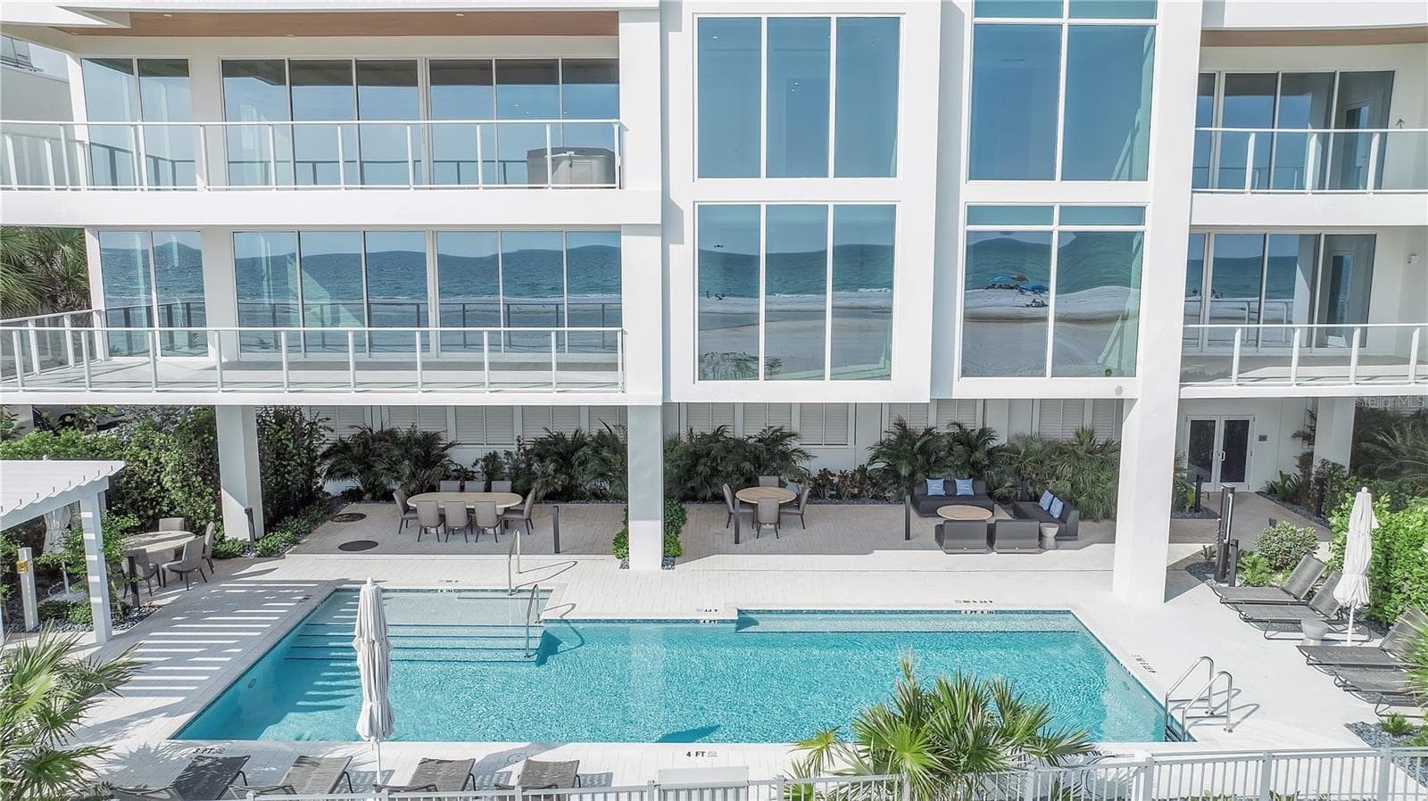 Outdoor Amenities - 70 AVENIDA VENECCIA #202, SARASOTA