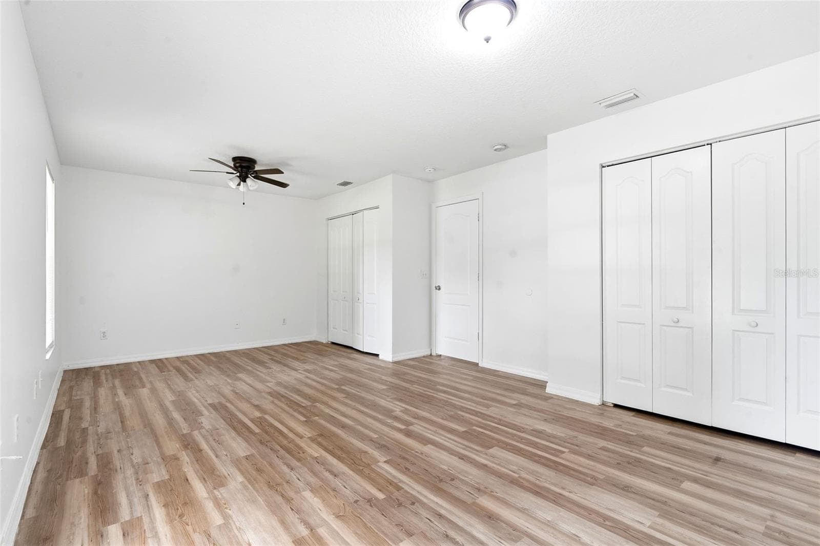Single Family Residence at 3128 MANGO TREE DR, EDGEWATER, photo 7 of 43