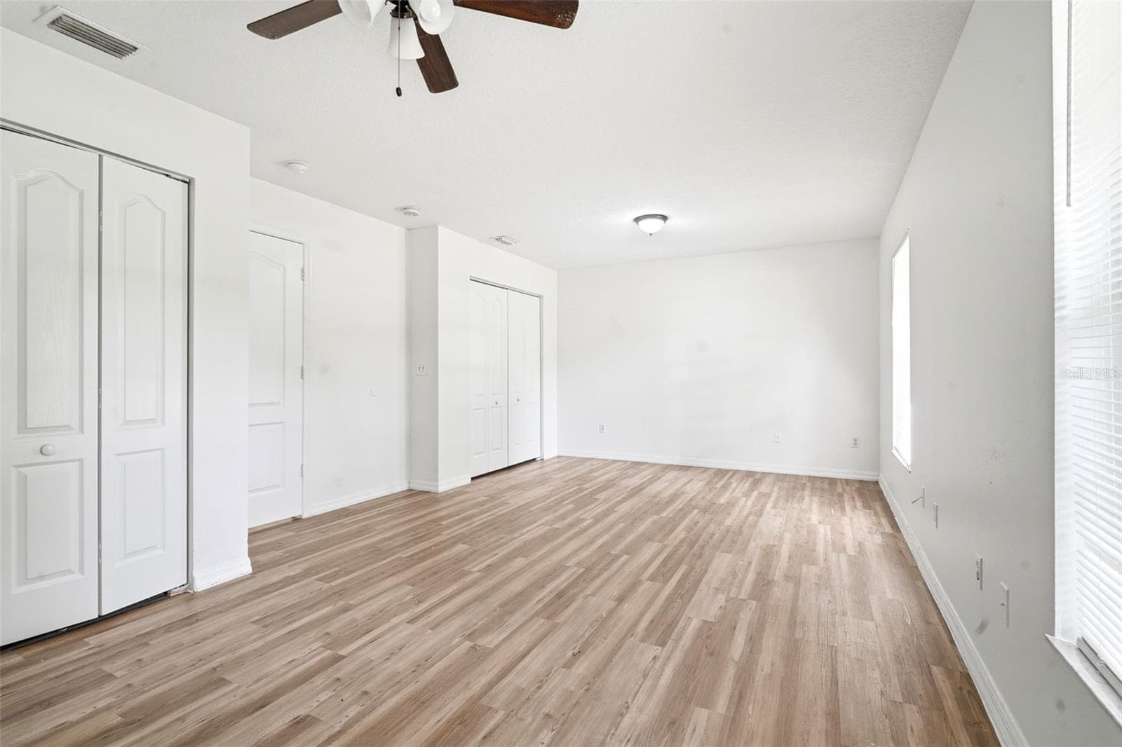 Single Family Residence at 3128 MANGO TREE DR, EDGEWATER, photo 21 of 43