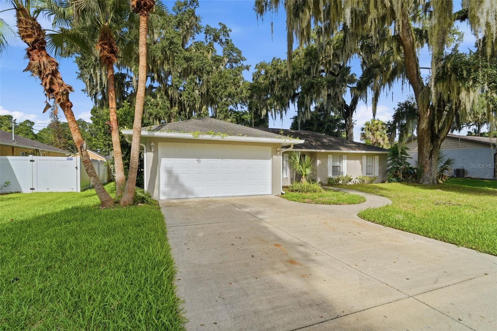 Single Family Residence at 3128 MANGO TREE DR, EDGEWATER, photo 33 of 43