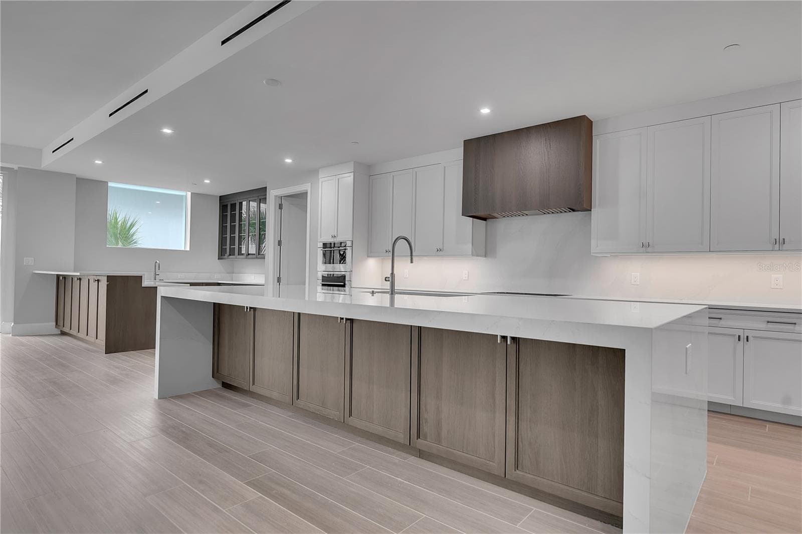 Large Kitchen with oversized Island - 70 AVENIDA VENECCIA #204, SARASOTA