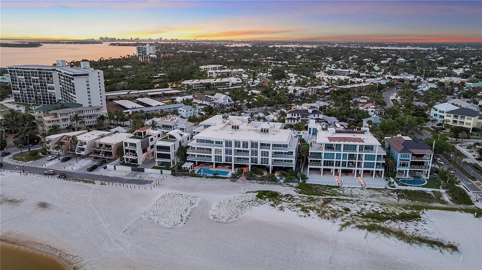 Condominium at 70 AVENIDA VENECCIA #204, SARASOTA, photo 24 of 50