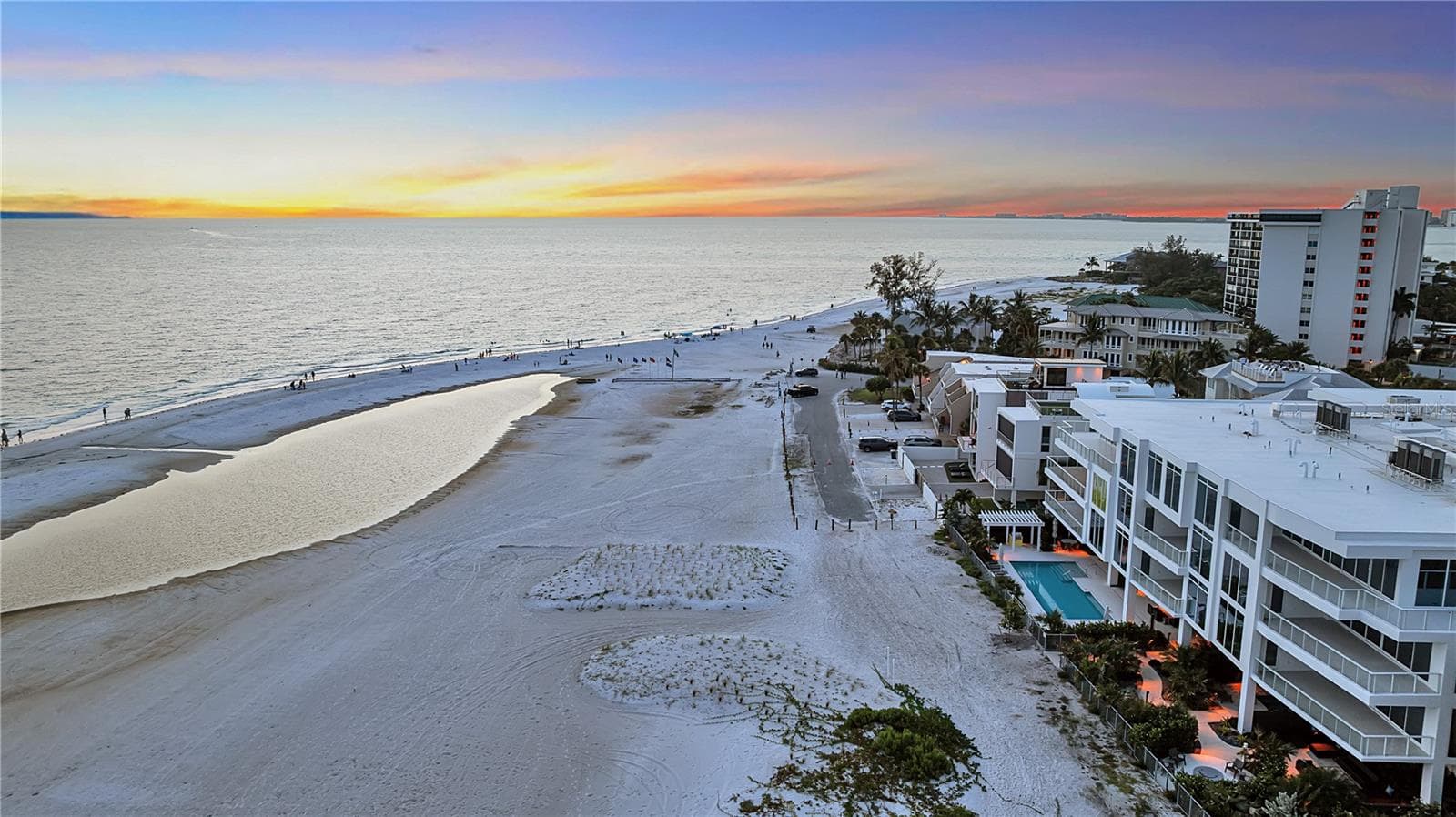 Condominium at 70 AVENIDA VENECCIA #204, SARASOTA, photo 32 of 50