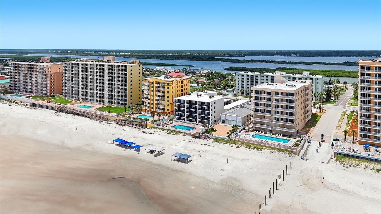 Condominium at 3807 S ATLANTIC AVE #4040, DAYTONA BEACH SHORES, photo 13 of 48