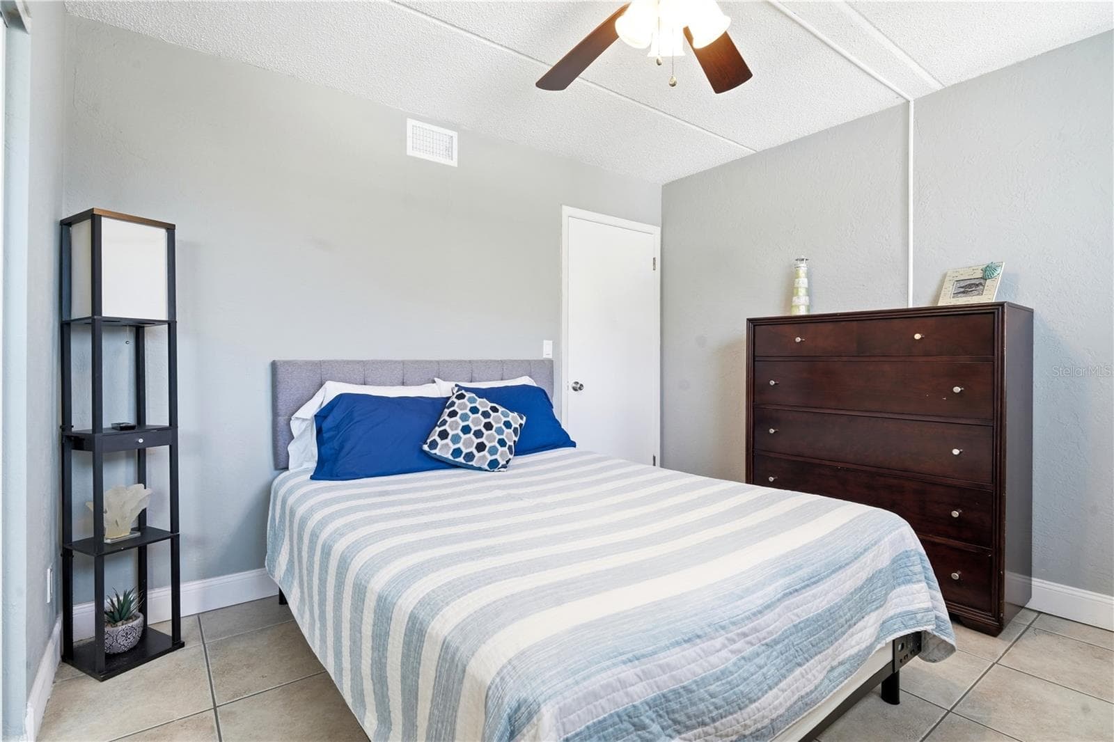 Condominium at 3807 S ATLANTIC AVE #4040, DAYTONA BEACH SHORES, photo 34 of 48
