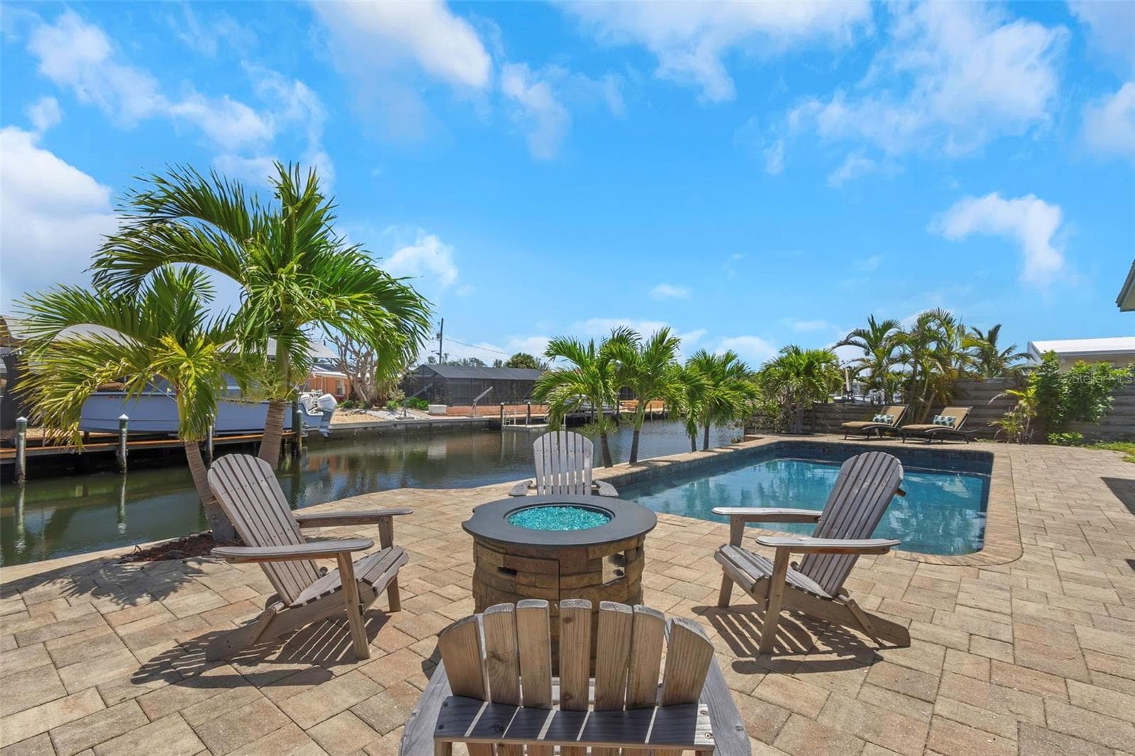 Single Family Residence at 10216 SPOONBILL RD E, BRADENTON, photo 2 of 57