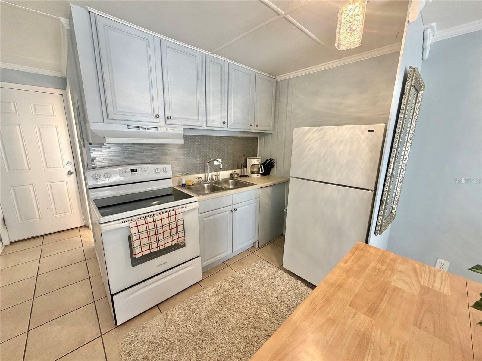 Kitchen - 10301 US HIGHWAY 27 #192, CLERMONT