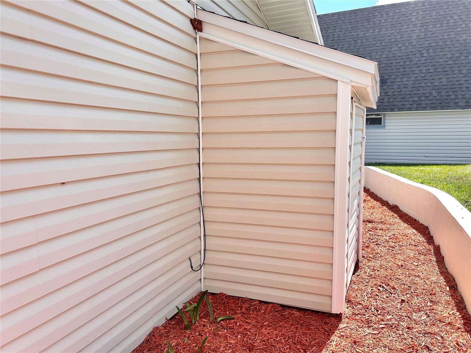 Side storage - 10301 US HIGHWAY 27 #192, CLERMONT