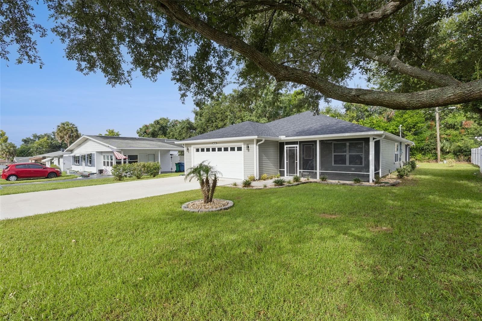 Single Family Residence at 209 JEAN ST, TAVARES, photo 2 of 22