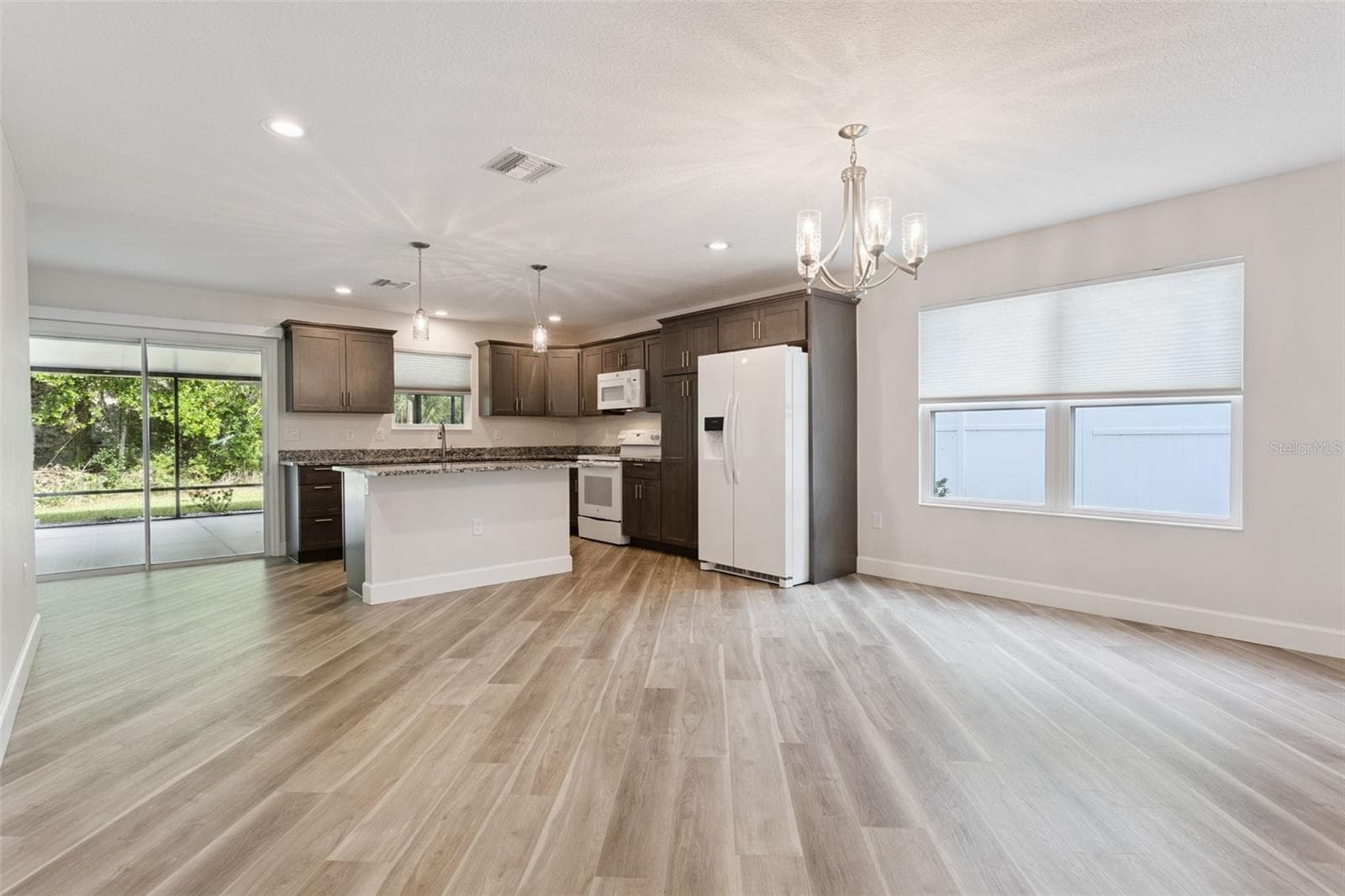 Single Family Residence at 209 JEAN ST, TAVARES, photo 6 of 22