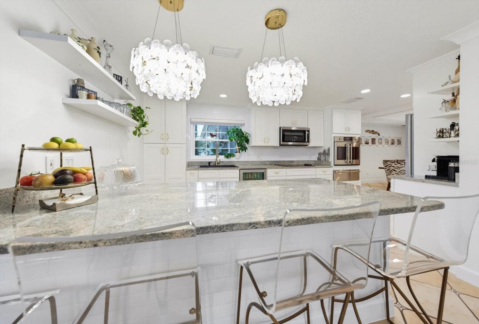 Single Family Residence at 407 HARBOR VIEW LN, LARGO, photo 9 of 26