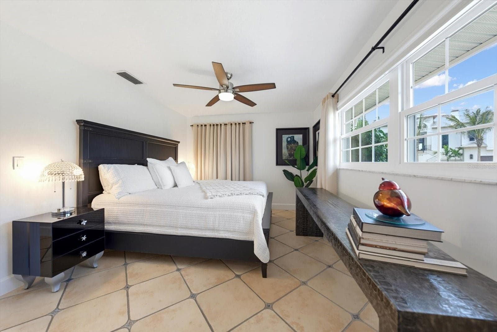 Single Family Residence at 407 HARBOR VIEW LN, LARGO, photo 19 of 26