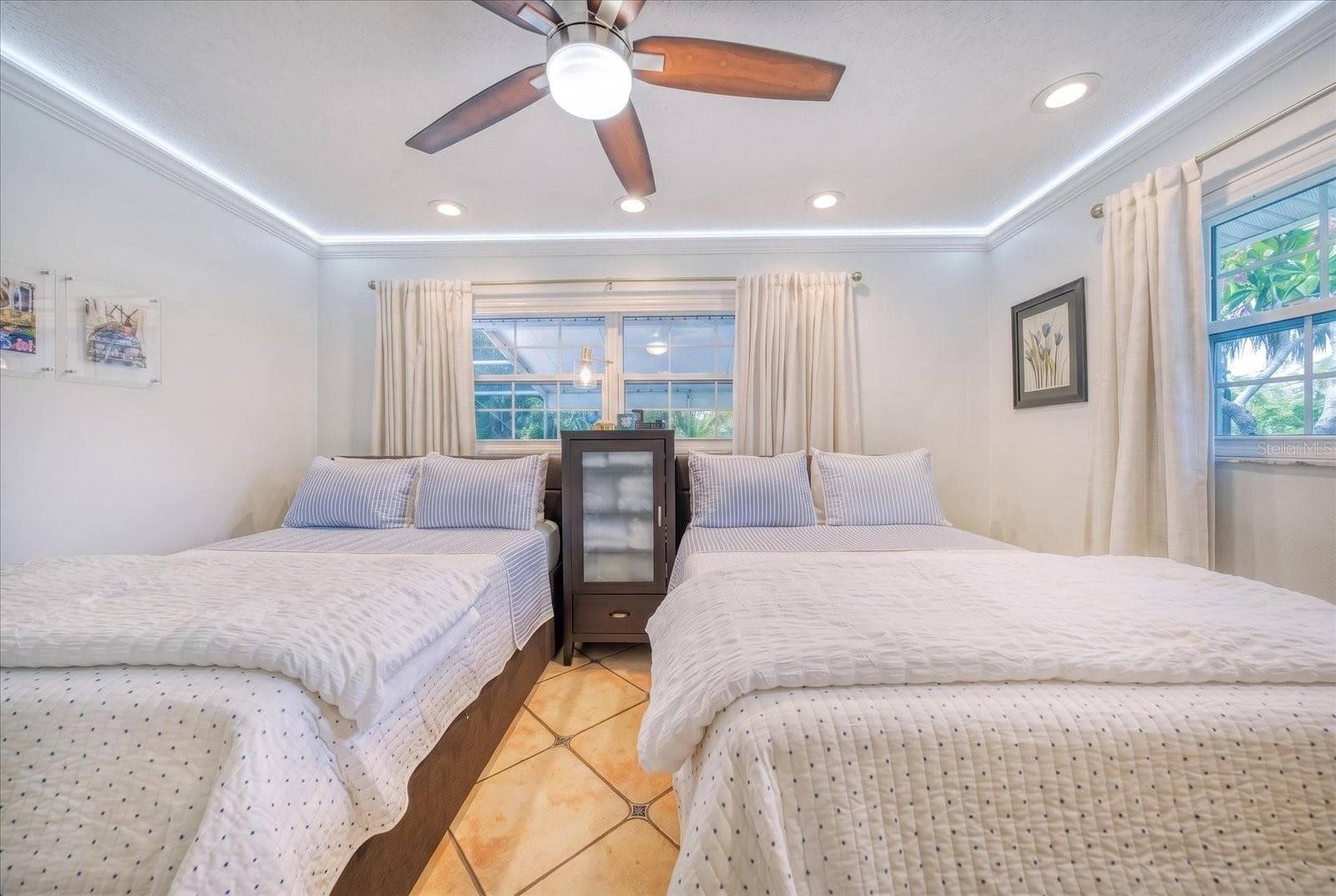 Single Family Residence at 407 HARBOR VIEW LN, LARGO, photo 23 of 26