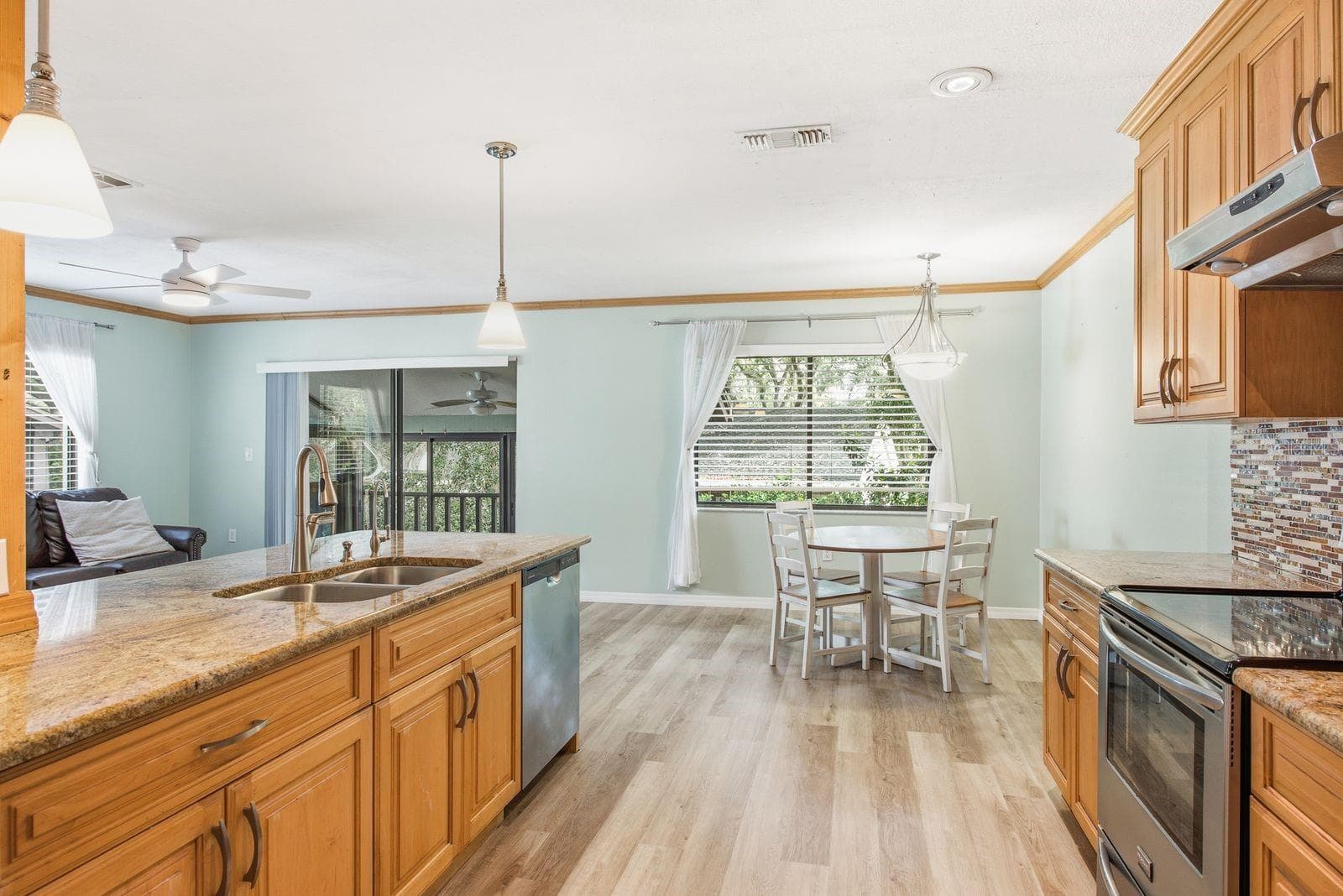 Condominium at 511 MISTLETOE CT #C, SAFETY HARBOR, photo 5 of 27