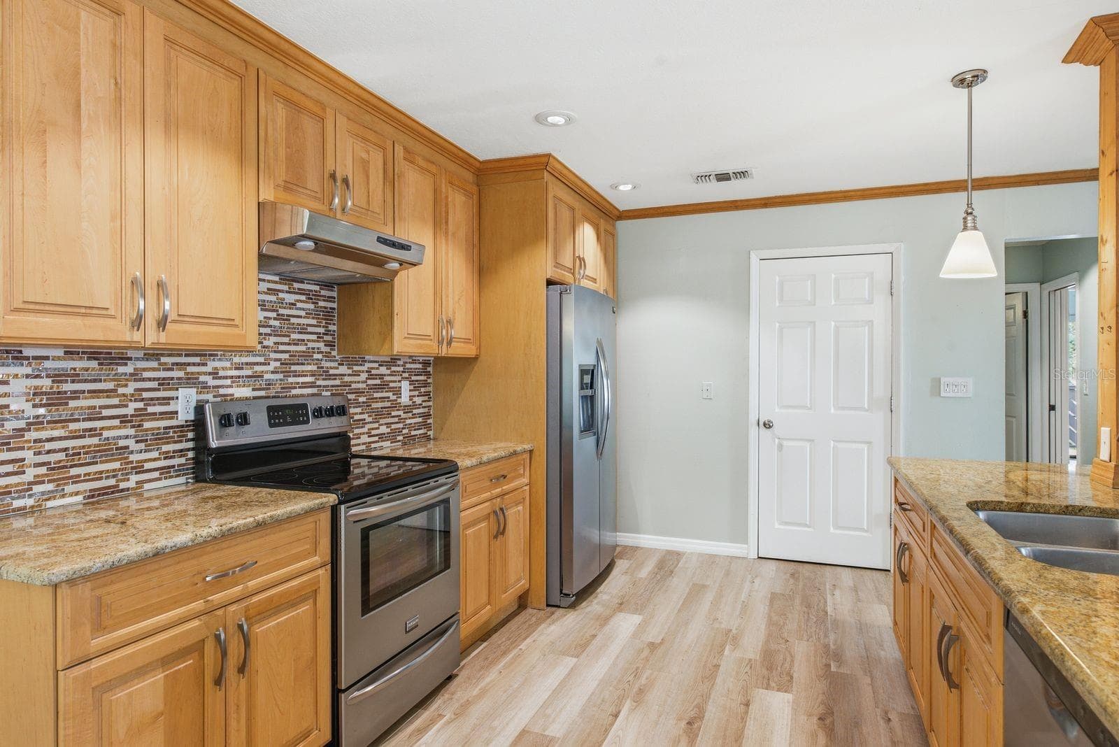 Condominium at 511 MISTLETOE CT #C, SAFETY HARBOR, photo 6 of 27