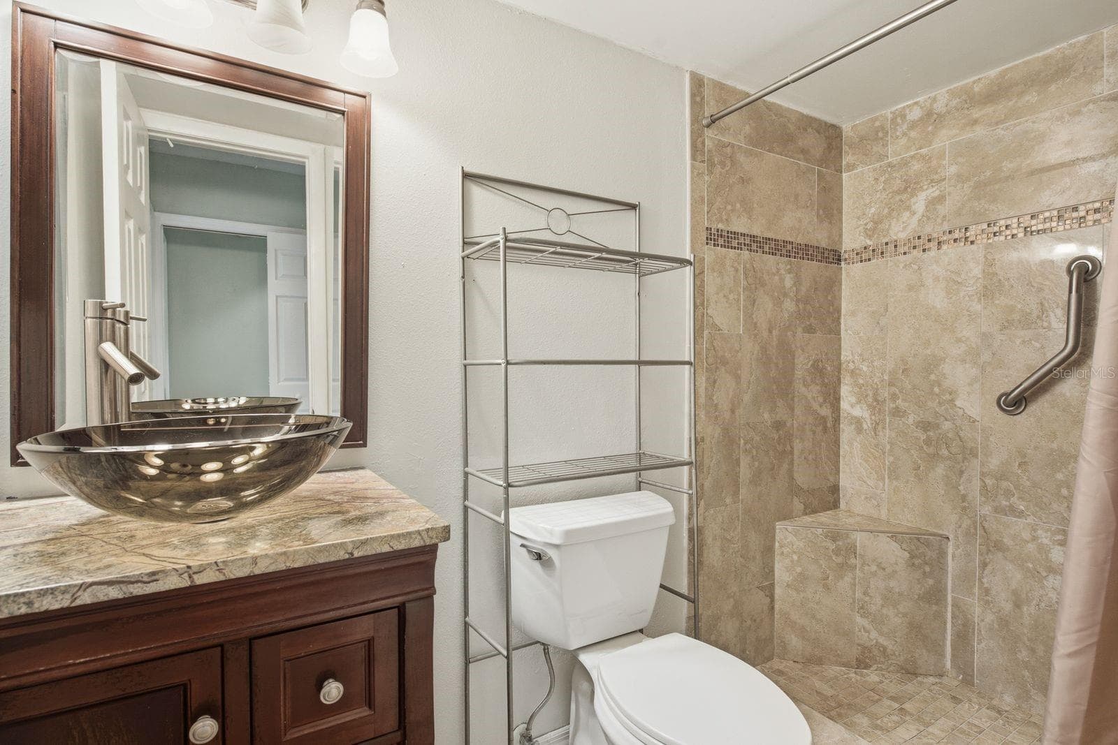 Condominium at 511 MISTLETOE CT #C, SAFETY HARBOR, photo 16 of 27