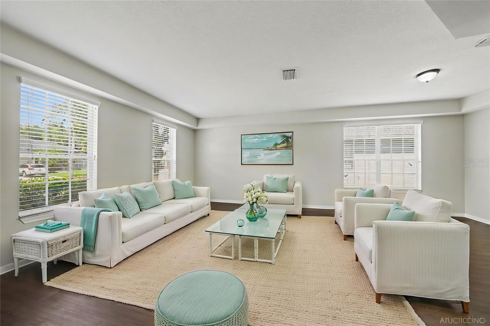 Virtually Staged - 6112 CEZANNE AVE, LUTZ